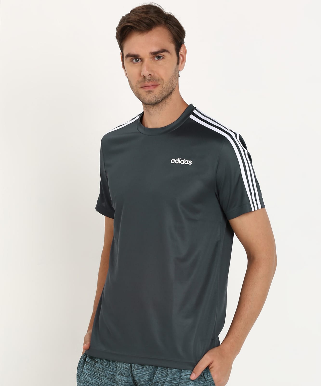 Men Sporty Round-Neck Polyester Grey T-Shirt