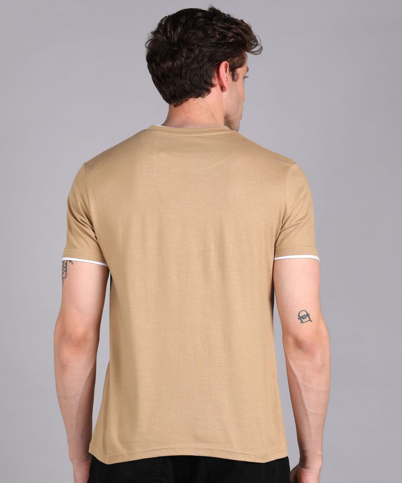 Men Solid Round-Neck Pure Cotton Brown T-Shirt