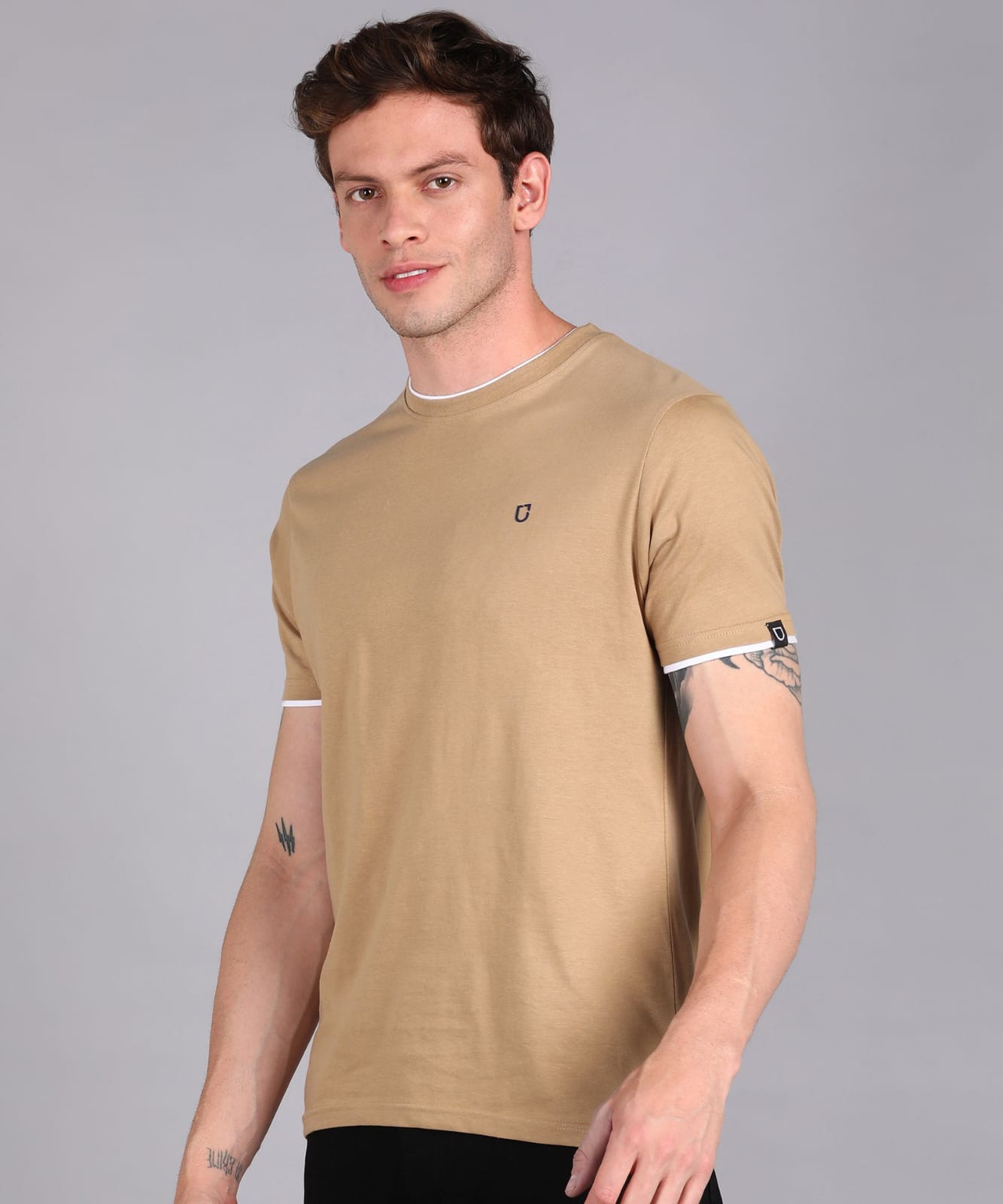 Men Solid Round-Neck Pure Cotton Brown T-Shirt